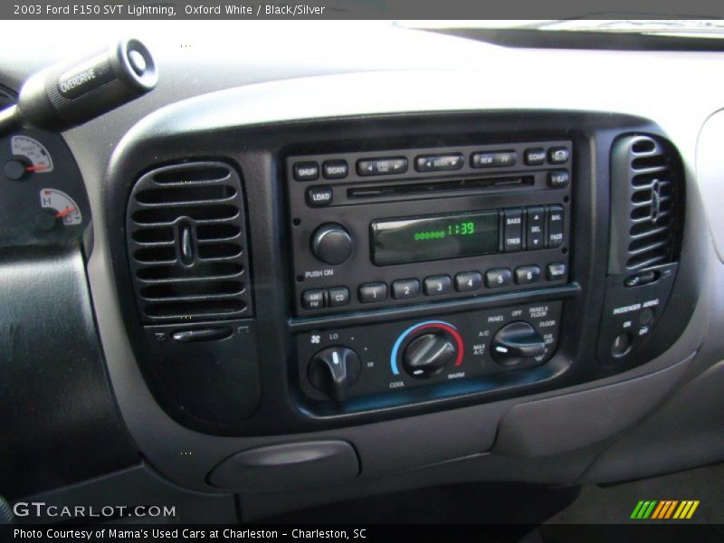 Oxford White / Black/Silver 2003 Ford F150 SVT Lightning