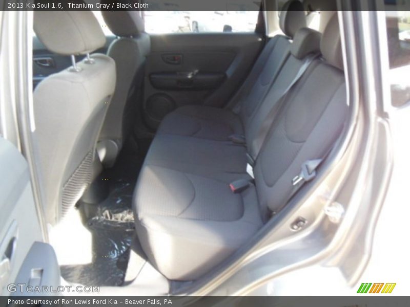 Titanium Gray / Black Cloth 2013 Kia Soul 1.6