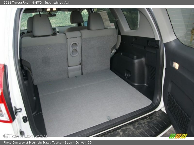Super White / Ash 2012 Toyota RAV4 I4 4WD