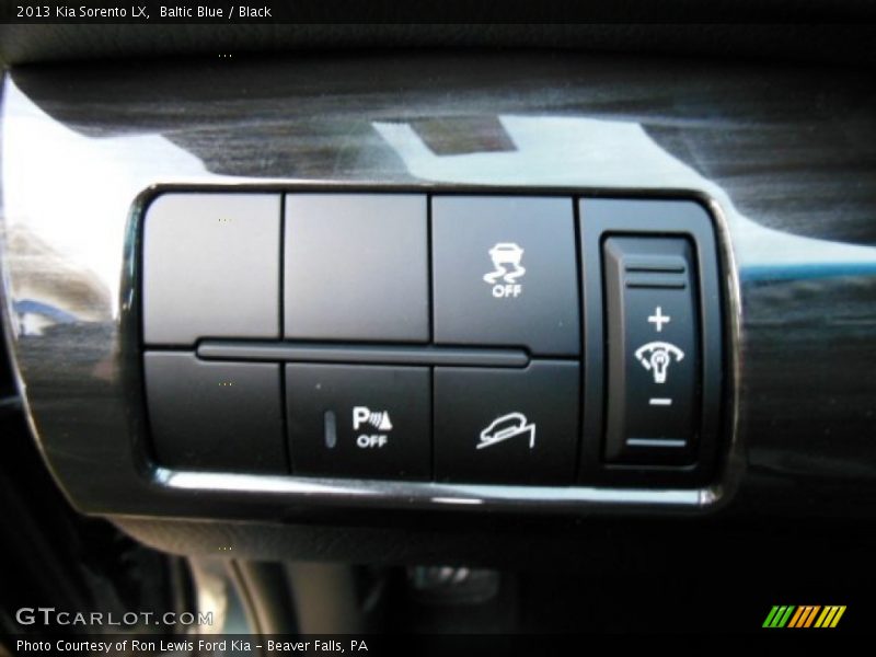 Baltic Blue / Black 2013 Kia Sorento LX