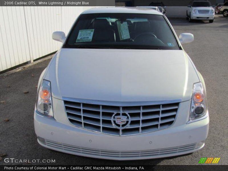White Lightning / Midnight Blue 2006 Cadillac DTS
