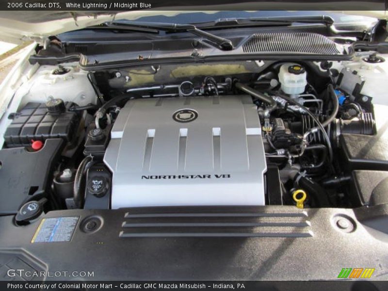 White Lightning / Midnight Blue 2006 Cadillac DTS