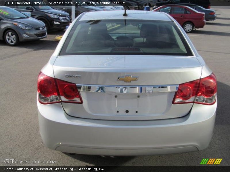 Silver Ice Metallic / Jet Black/Medium Titanium 2011 Chevrolet Cruze LS