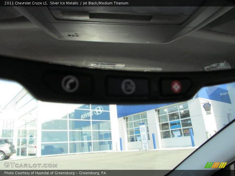 Silver Ice Metallic / Jet Black/Medium Titanium 2011 Chevrolet Cruze LS