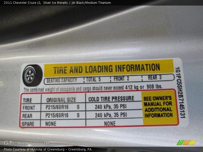Silver Ice Metallic / Jet Black/Medium Titanium 2011 Chevrolet Cruze LS