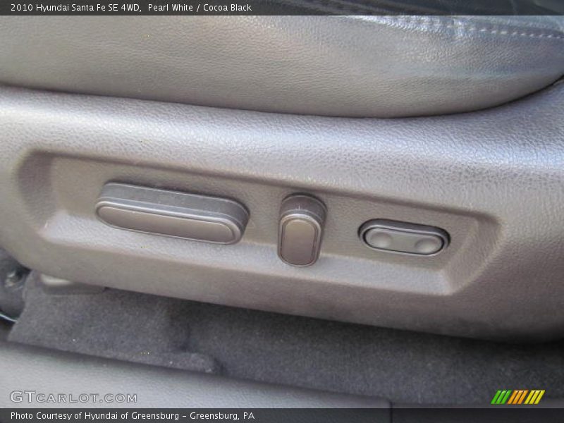 Pearl White / Cocoa Black 2010 Hyundai Santa Fe SE 4WD