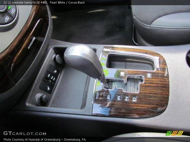 Pearl White / Cocoa Black 2010 Hyundai Santa Fe SE 4WD
