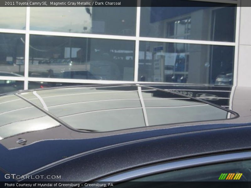 Magnetic Gray Metallic / Dark Charcoal 2011 Toyota Camry SE