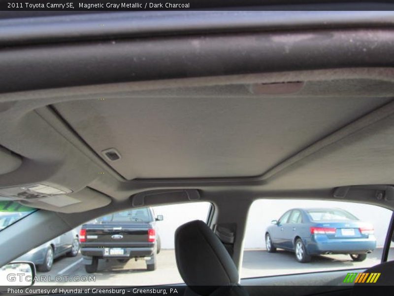 Magnetic Gray Metallic / Dark Charcoal 2011 Toyota Camry SE