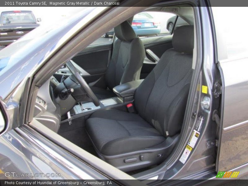 Magnetic Gray Metallic / Dark Charcoal 2011 Toyota Camry SE