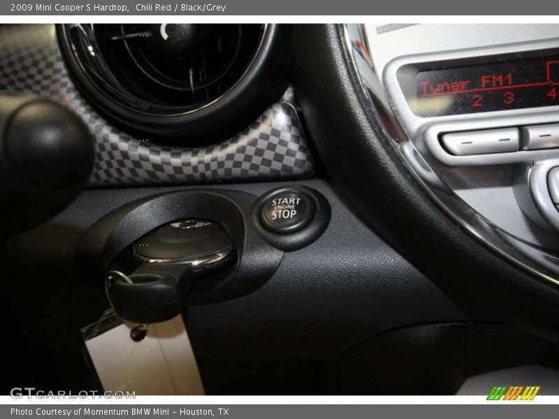 Chili Red / Black/Grey 2009 Mini Cooper S Hardtop