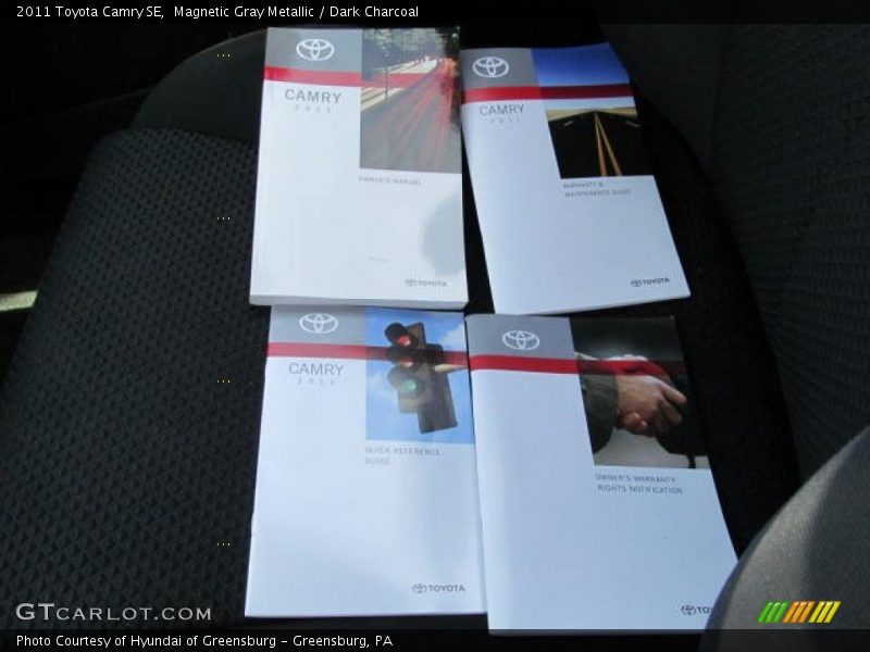 Magnetic Gray Metallic / Dark Charcoal 2011 Toyota Camry SE