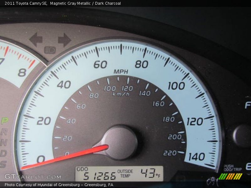 Magnetic Gray Metallic / Dark Charcoal 2011 Toyota Camry SE