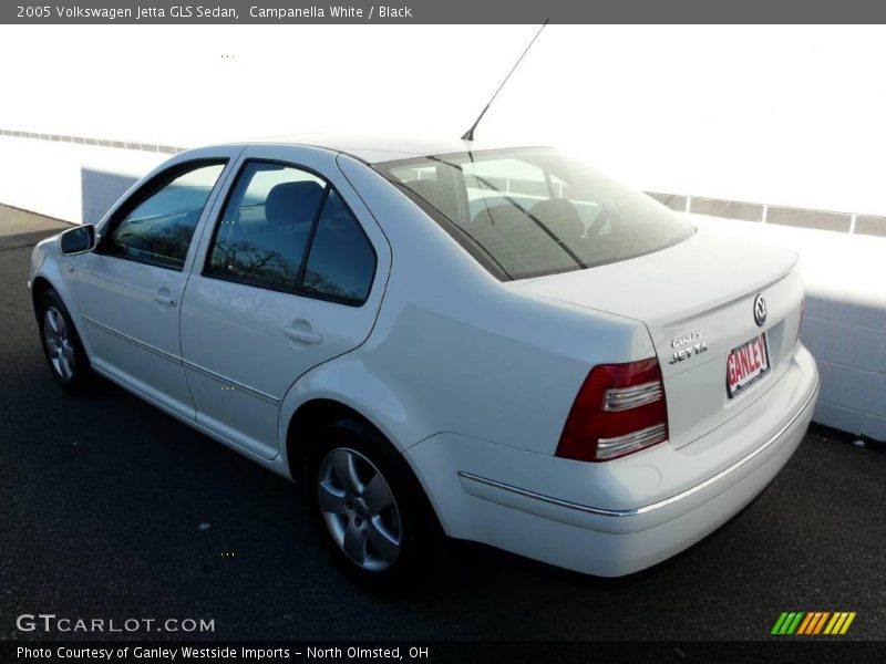 Campanella White / Black 2005 Volkswagen Jetta GLS Sedan