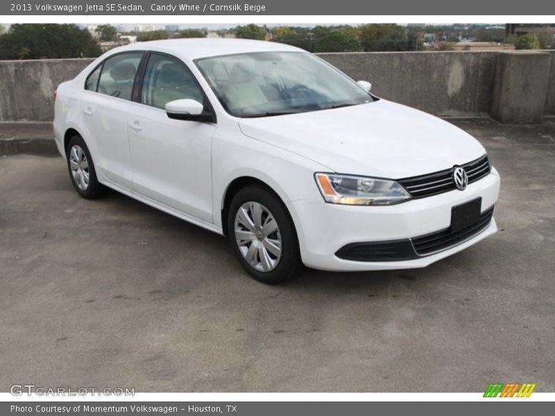 Candy White / Cornsilk Beige 2013 Volkswagen Jetta SE Sedan