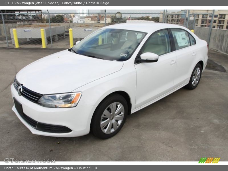 Candy White / Cornsilk Beige 2013 Volkswagen Jetta SE Sedan