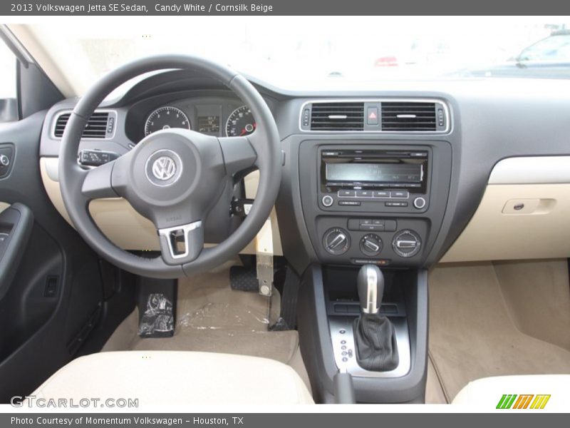 Candy White / Cornsilk Beige 2013 Volkswagen Jetta SE Sedan