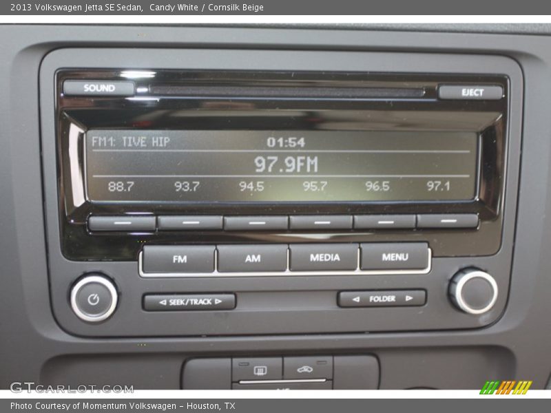 Candy White / Cornsilk Beige 2013 Volkswagen Jetta SE Sedan