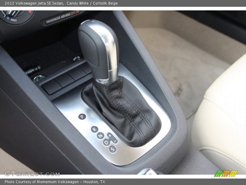 Candy White / Cornsilk Beige 2013 Volkswagen Jetta SE Sedan