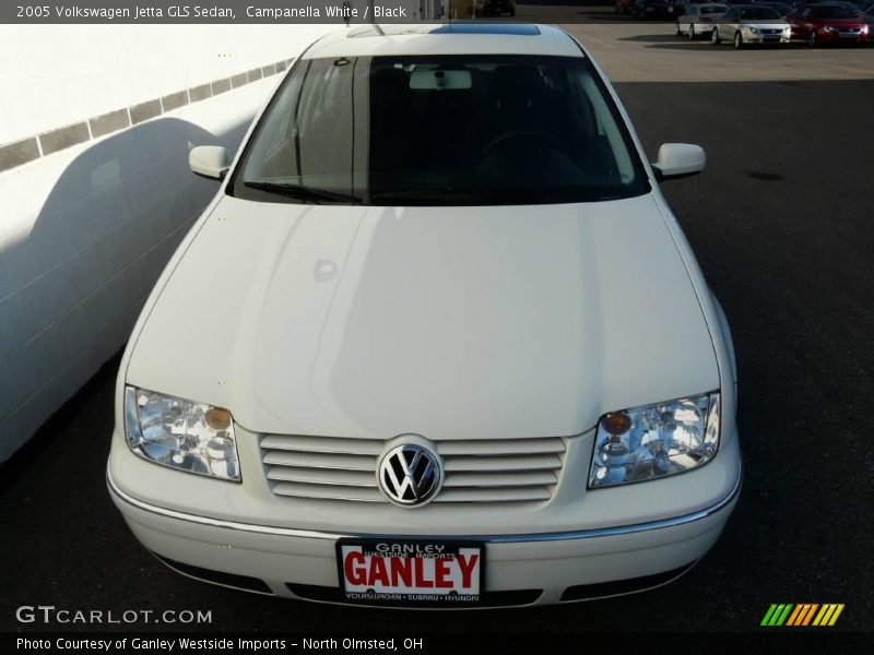 Campanella White / Black 2005 Volkswagen Jetta GLS Sedan
