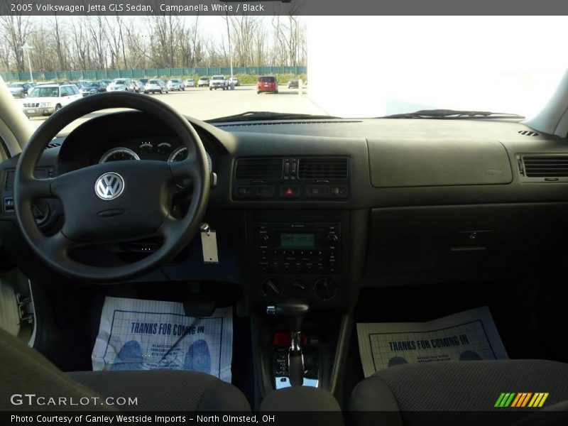 Campanella White / Black 2005 Volkswagen Jetta GLS Sedan