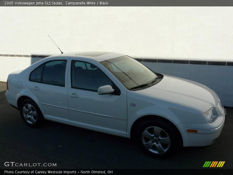 Campanella White / Black 2005 Volkswagen Jetta GLS Sedan