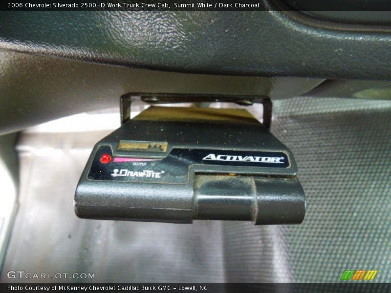 Summit White / Dark Charcoal 2006 Chevrolet Silverado 2500HD Work Truck Crew Cab