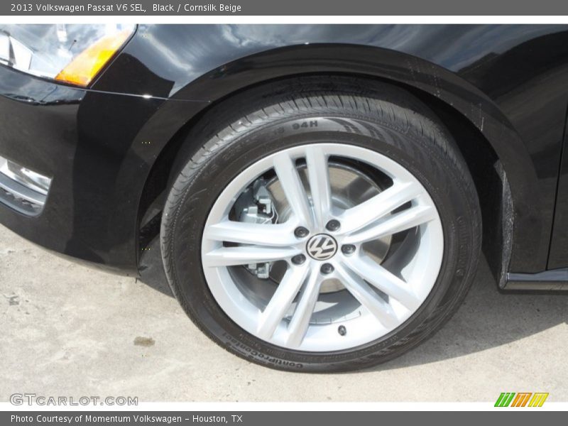 Black / Cornsilk Beige 2013 Volkswagen Passat V6 SEL