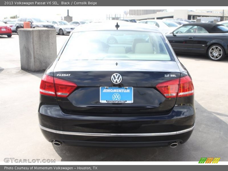 Black / Cornsilk Beige 2013 Volkswagen Passat V6 SEL