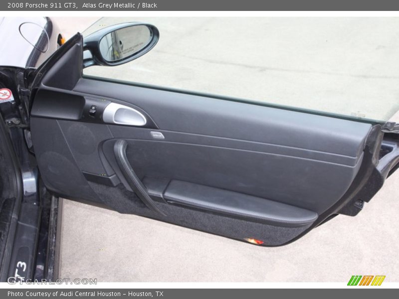 Door Panel of 2008 911 GT3