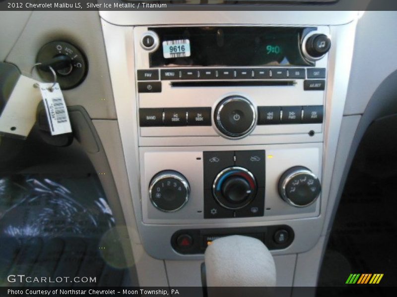 Silver Ice Metallic / Titanium 2012 Chevrolet Malibu LS