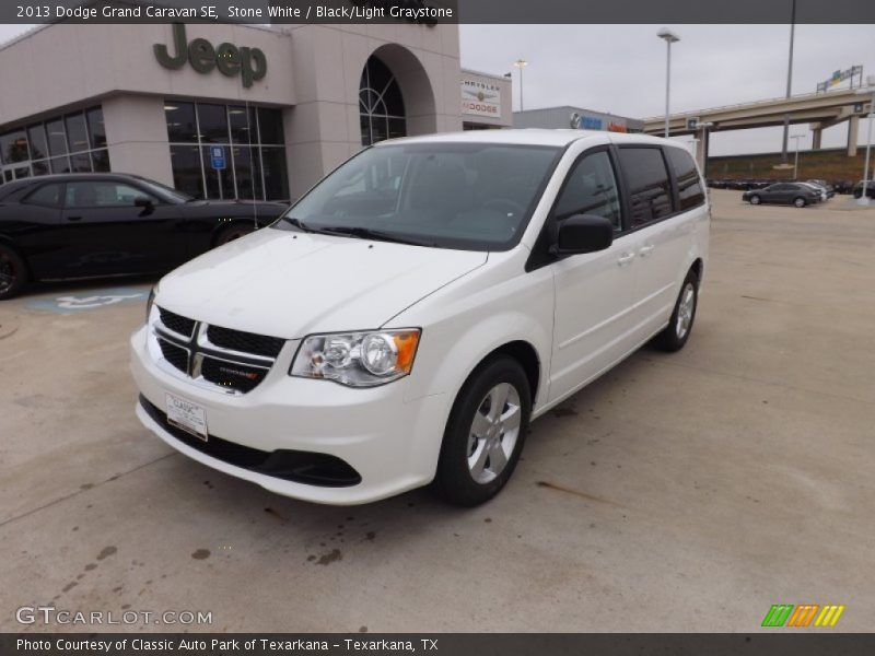 Stone White / Black/Light Graystone 2013 Dodge Grand Caravan SE