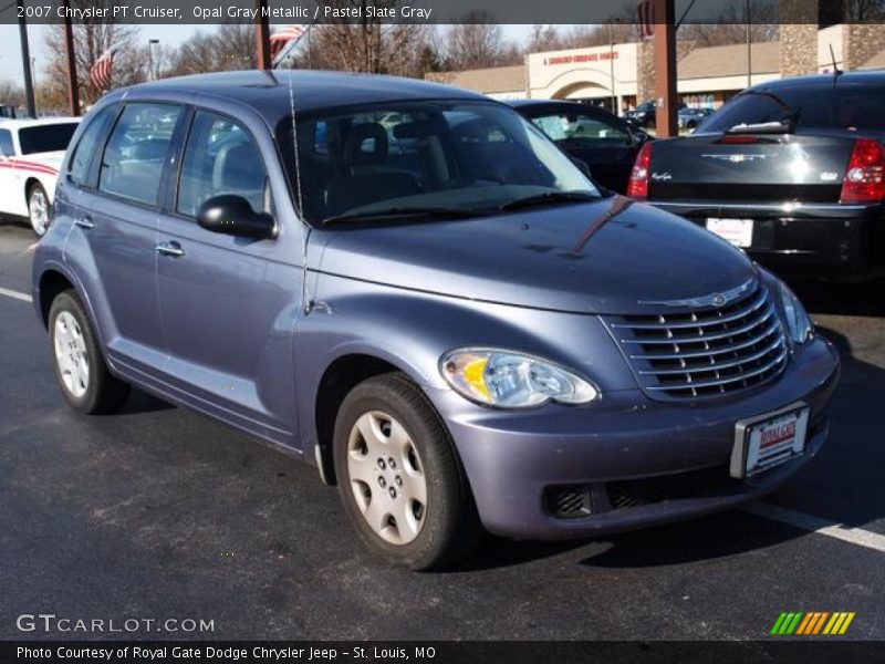 Front 3/4 View of 2007 PT Cruiser 