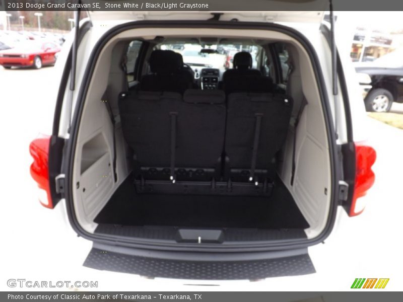 Stone White / Black/Light Graystone 2013 Dodge Grand Caravan SE