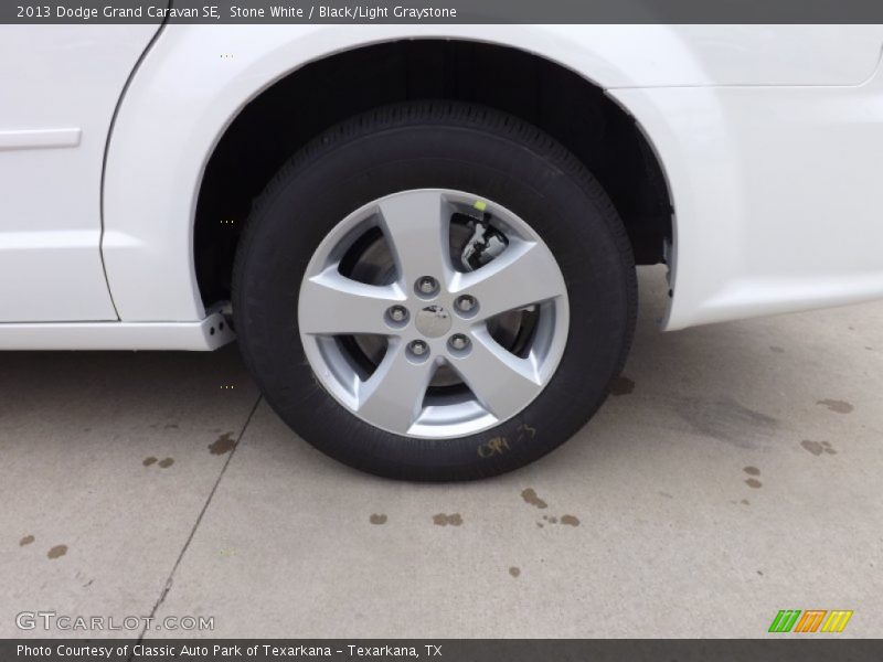 Stone White / Black/Light Graystone 2013 Dodge Grand Caravan SE