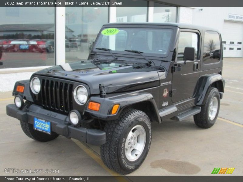 Front 3/4 View of 2002 Wrangler Sahara 4x4