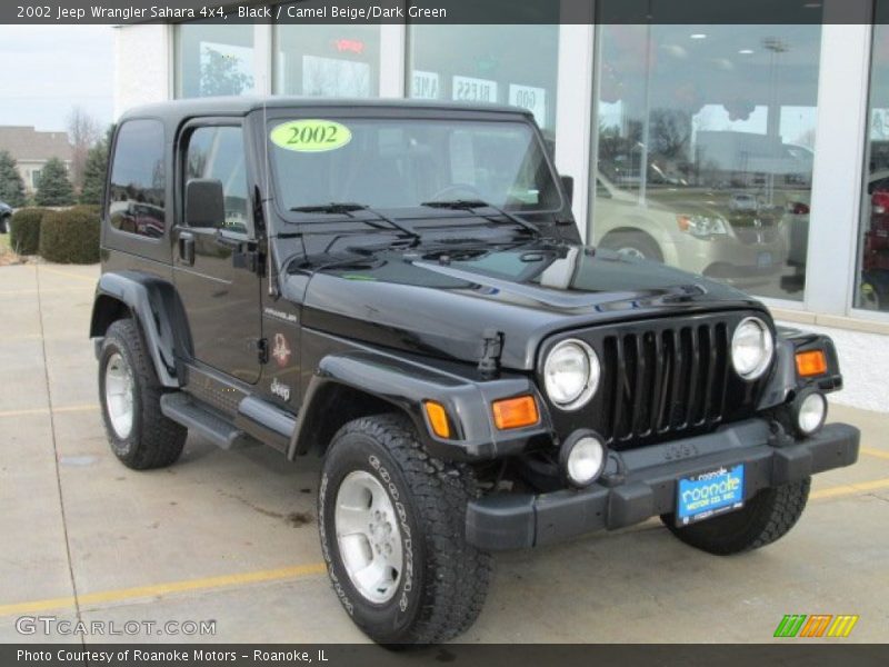 Front 3/4 View of 2002 Wrangler Sahara 4x4