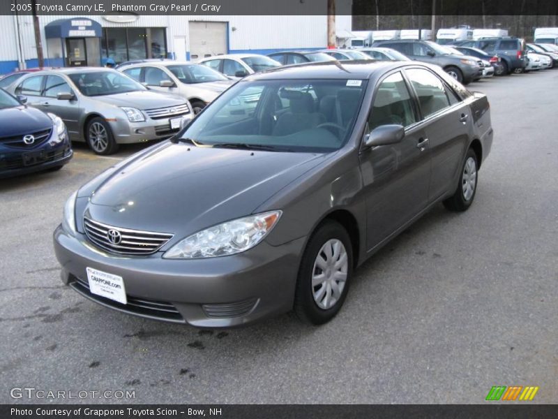Phantom Gray Pearl / Gray 2005 Toyota Camry LE