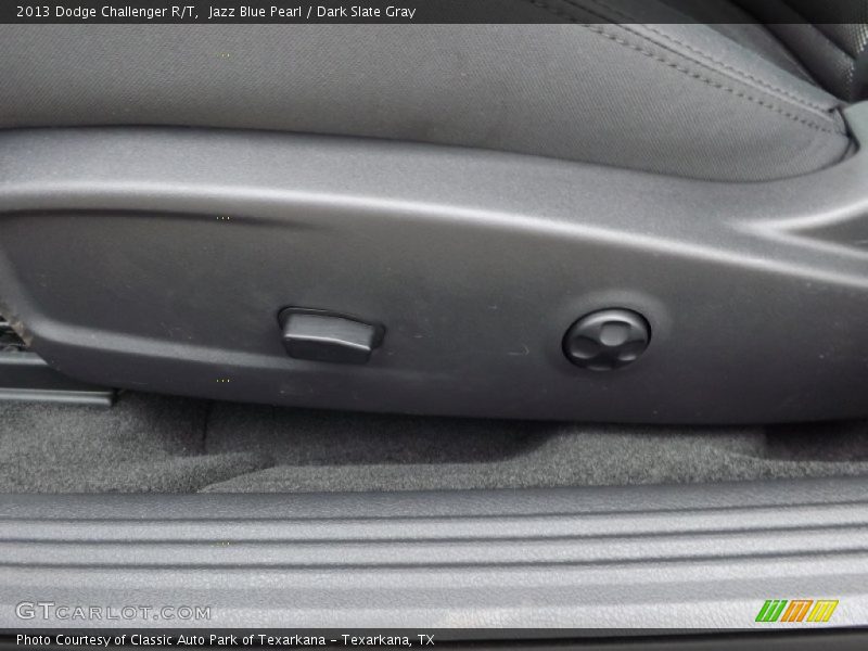 Jazz Blue Pearl / Dark Slate Gray 2013 Dodge Challenger R/T