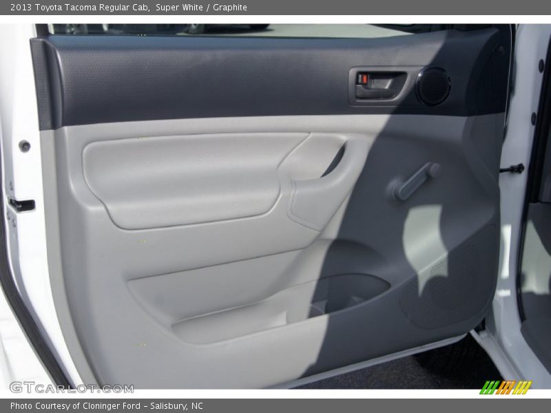 Super White / Graphite 2013 Toyota Tacoma Regular Cab