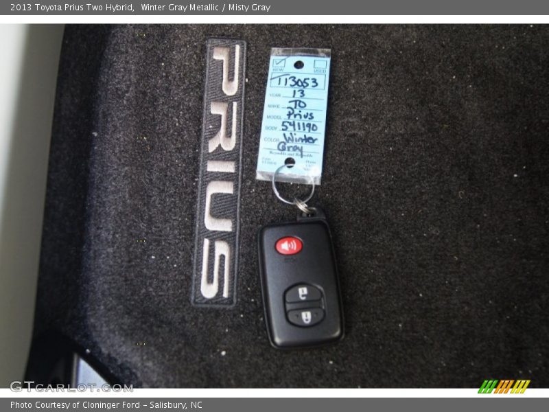 Winter Gray Metallic / Misty Gray 2013 Toyota Prius Two Hybrid
