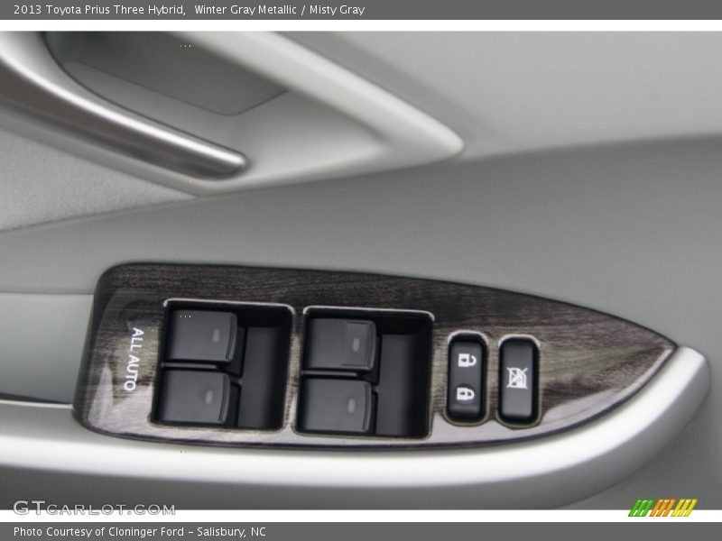 Winter Gray Metallic / Misty Gray 2013 Toyota Prius Three Hybrid