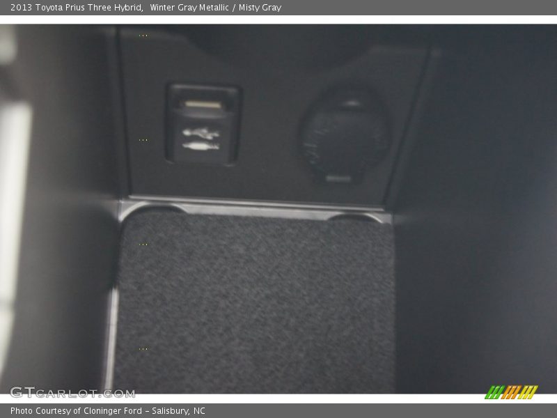 Winter Gray Metallic / Misty Gray 2013 Toyota Prius Three Hybrid