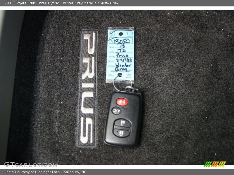Winter Gray Metallic / Misty Gray 2013 Toyota Prius Three Hybrid
