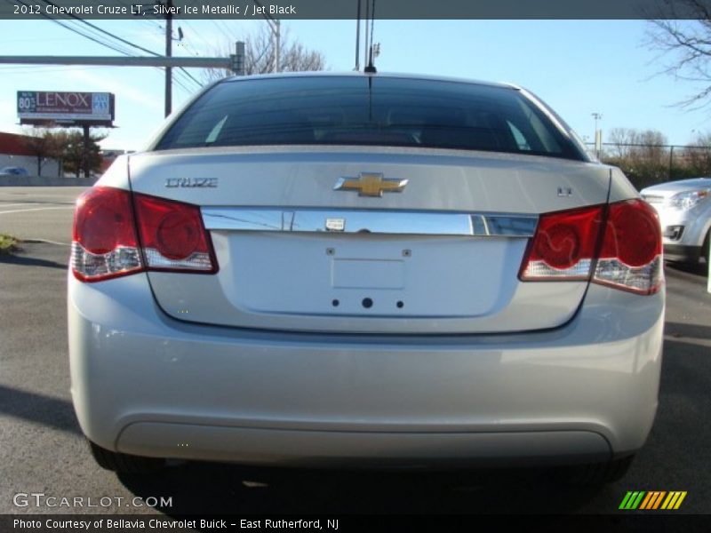 Silver Ice Metallic / Jet Black 2012 Chevrolet Cruze LT