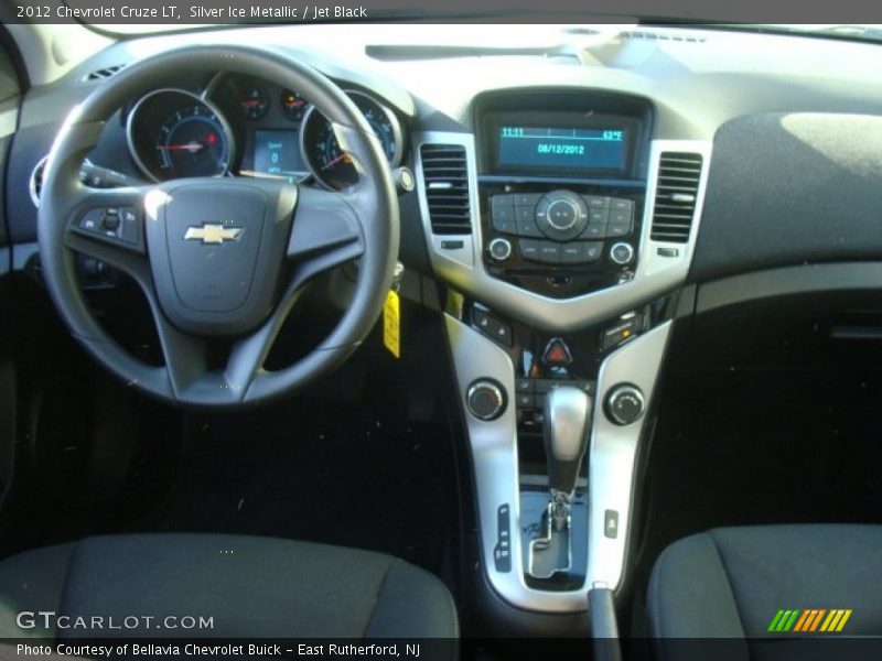 Silver Ice Metallic / Jet Black 2012 Chevrolet Cruze LT