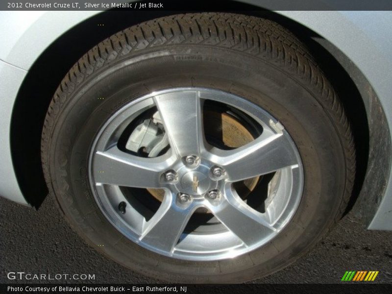 Silver Ice Metallic / Jet Black 2012 Chevrolet Cruze LT