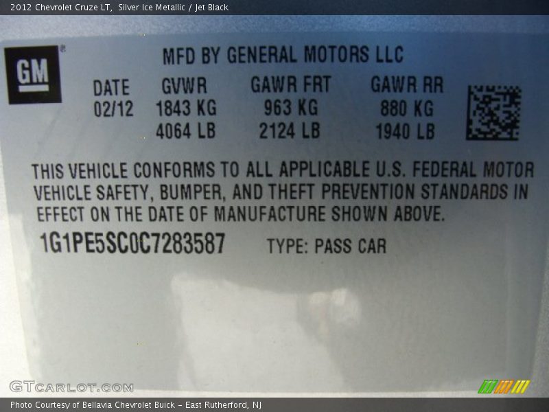Silver Ice Metallic / Jet Black 2012 Chevrolet Cruze LT