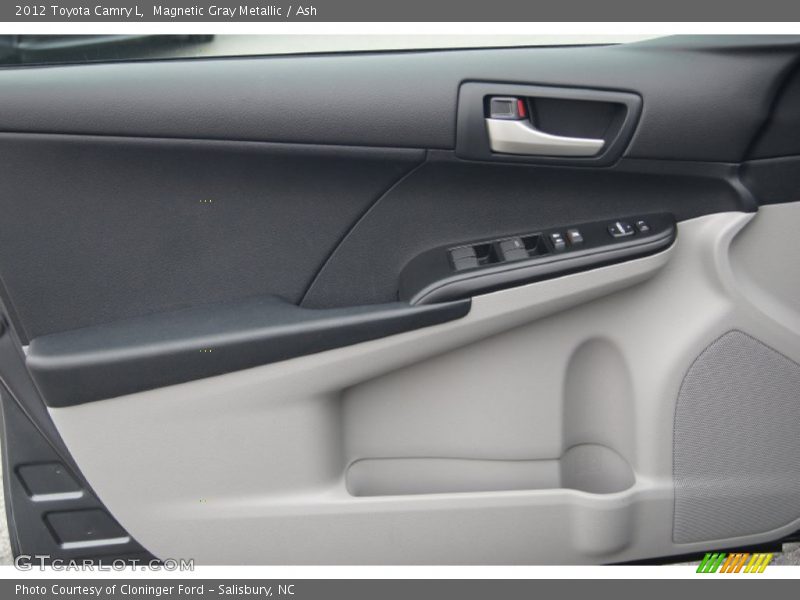 Magnetic Gray Metallic / Ash 2012 Toyota Camry L