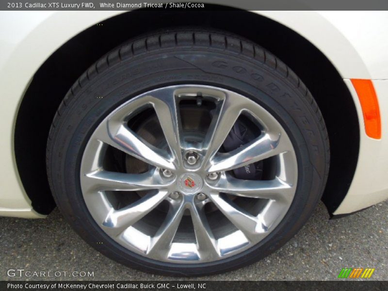  2013 XTS Luxury FWD Wheel